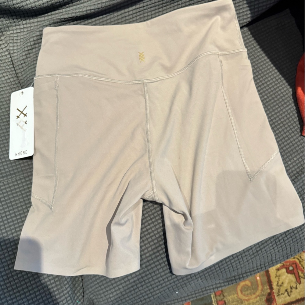 Rhône gray/cream biking shorts new never worn